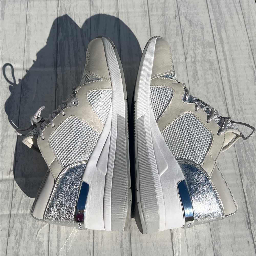 Michael Kors | Liv Trainer Sneakers - Picture 7 of 15
